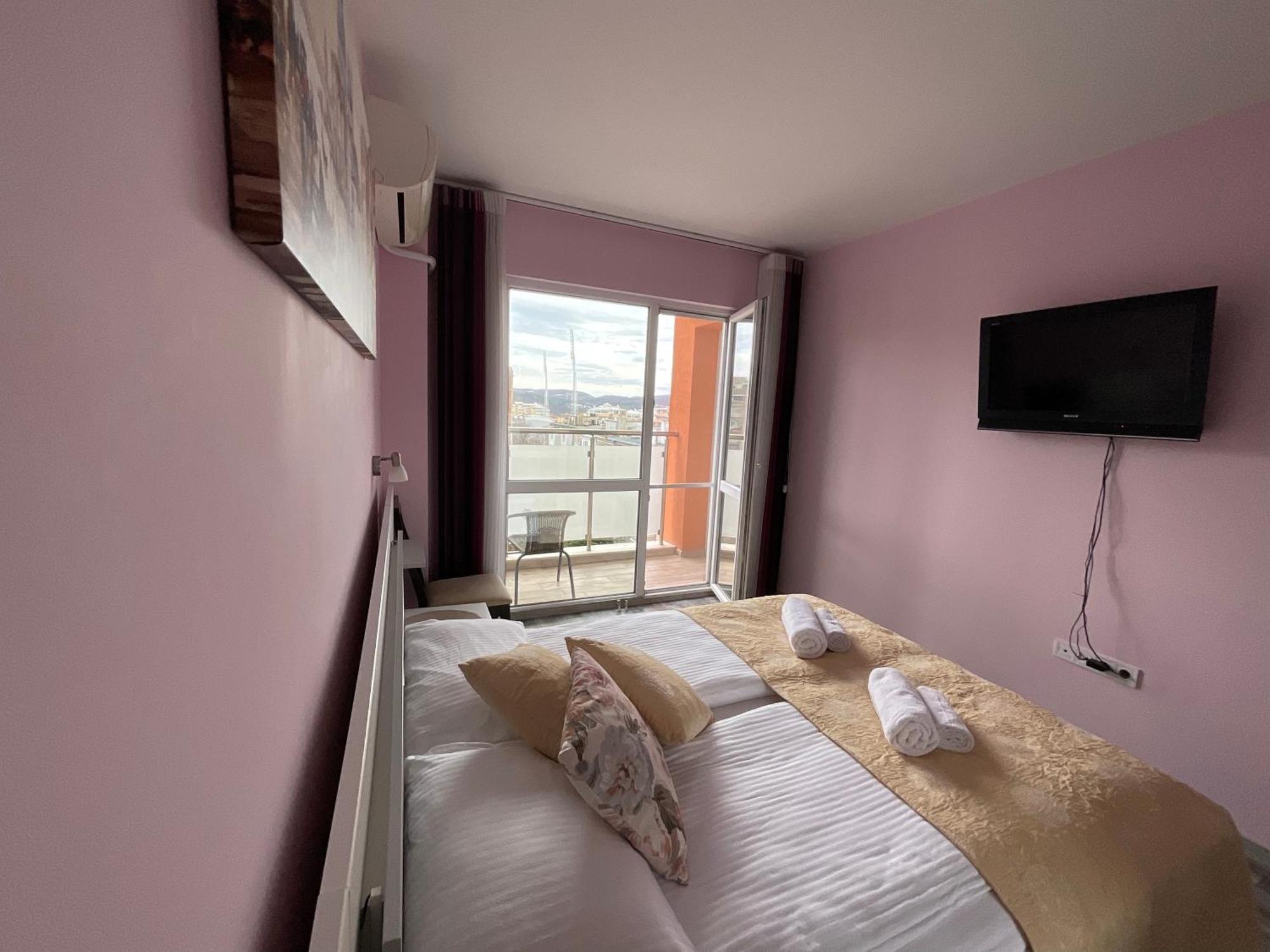 Nataly Homes Veliko Tŭrnovo Exterior photo